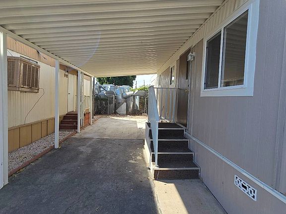 3rd image of 10838 Vernon Ave Trailer 13