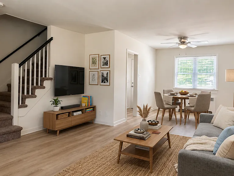 Wallworth Park Apartments — Photo 10