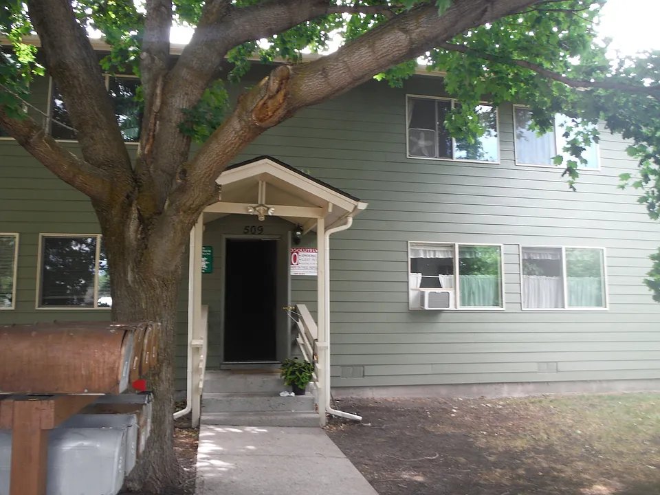 509 N Black Ave #1-8