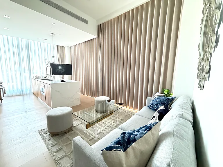 35-32 Leavitt St #Penthouse A — Photo 6