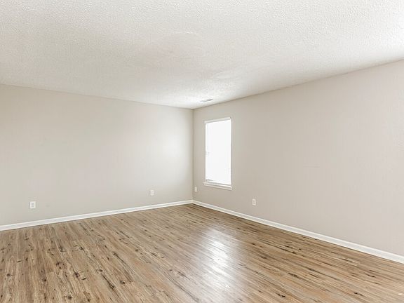 5th image of 2828 Mingo Ct
