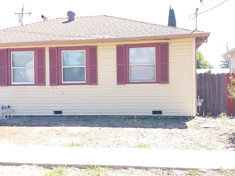 318 Taylor St — Photo 7