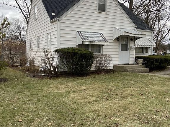 2nd image of 1011 N Sunset Ave