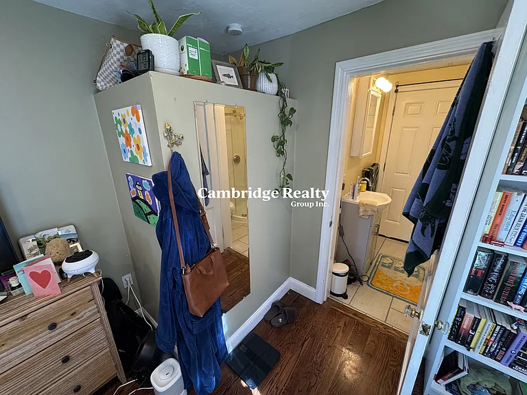 735 Somerville Ave #1T — Photo 6