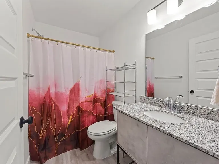 1061 Kentucky Ave — Photo 11