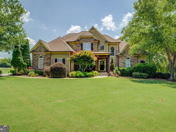 1040 Madison Lakes Pkwy, Madison, GA 30650