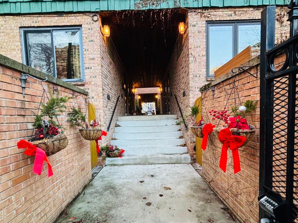 1630 N Sedgwick St APT 2