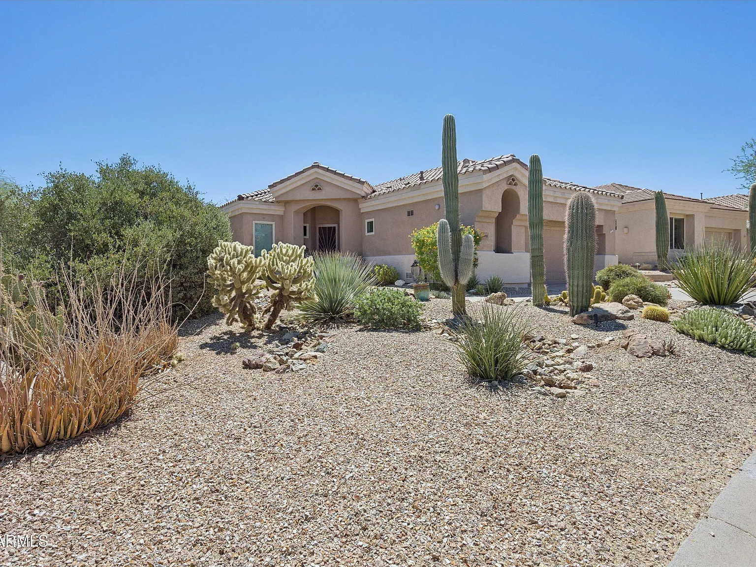 3 bed, 3.0 bath, 1975 sqft, $4,850 — Photo 3