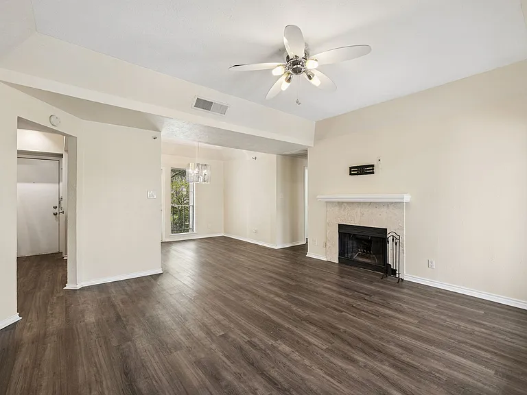 3105 San Jacinto St #220 — Photo 18