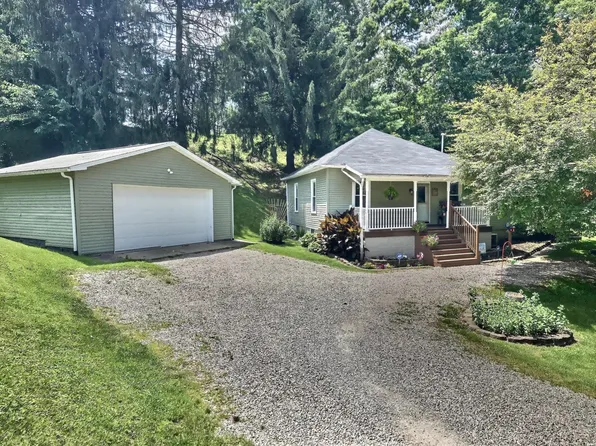 186 W Main St, Corning, OH 43730