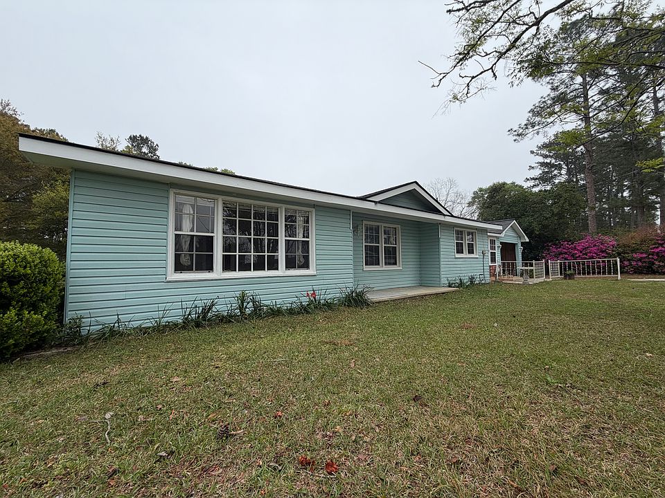 1st image of 2186 Old Doerun Rd