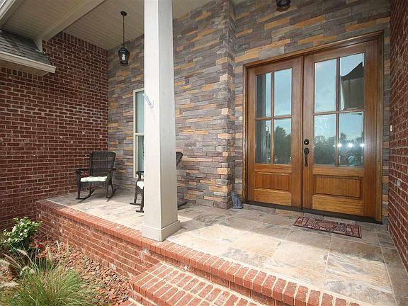 2nd image of 1098 Wensel Dr