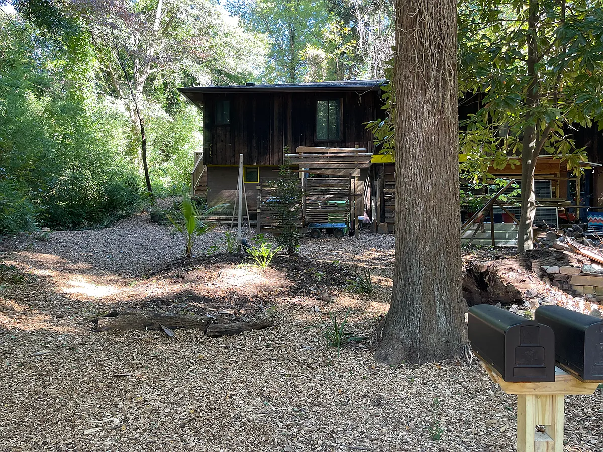 Building Photo - 2613 Mayview Rd