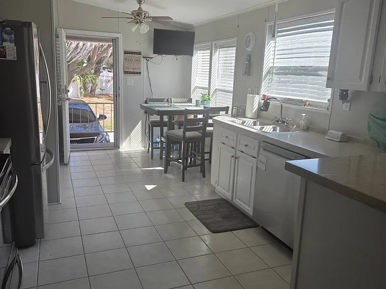 36102 Citrus Blvd — Photo 7
