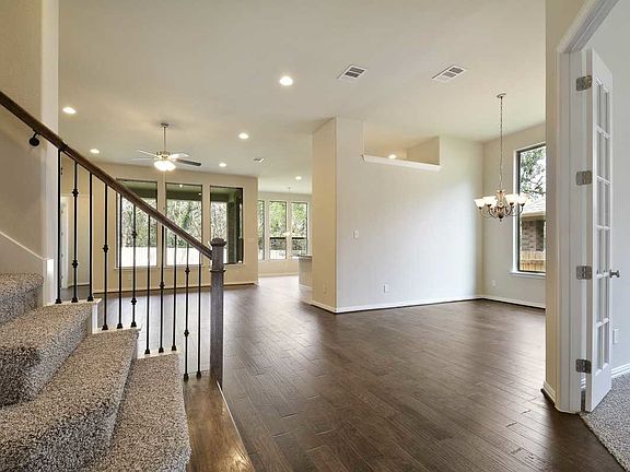 4th image of 2305 Parksville Way