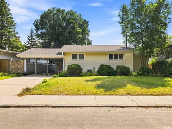 6 Murphy CRESCENT, Saskatoon, SK S7J 2T4