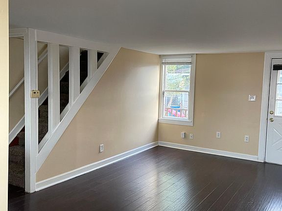 4th image of 526 N Huron St APT 3