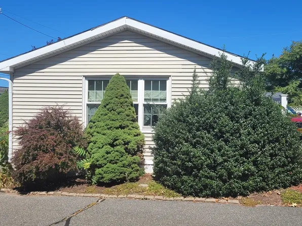 161 Newbury St Trailer 14, Peabody, MA 01960
