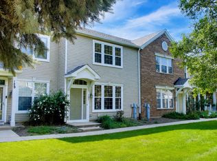 131 Springbrook Trl S, Oswego, IL 60543