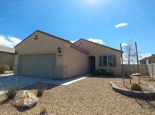 10236 Darby Rd, Apple Valley, CA 92308