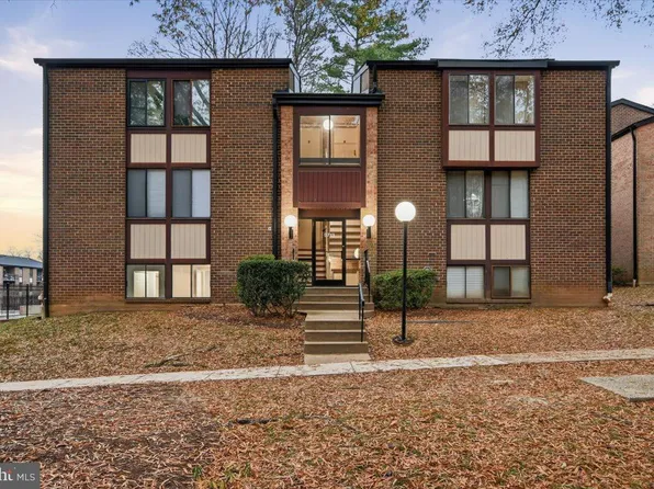 9713 Kings Crown Ct APT 1, Fairfax, VA 22031