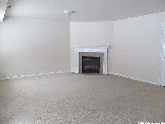 5th image of 576 E Garden Ave