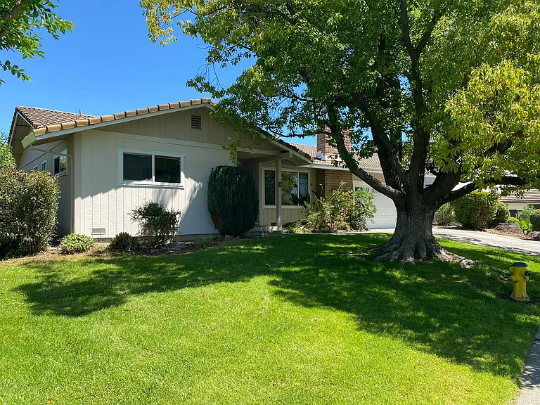 81 Vineyard Cir — Photo 3
