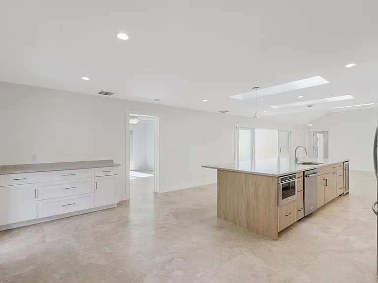 1386 S Atlantic Dr — Photo 27