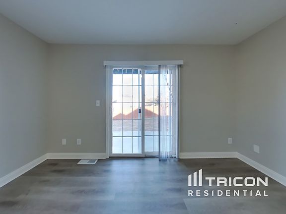 4th image of 1342 51st Ave