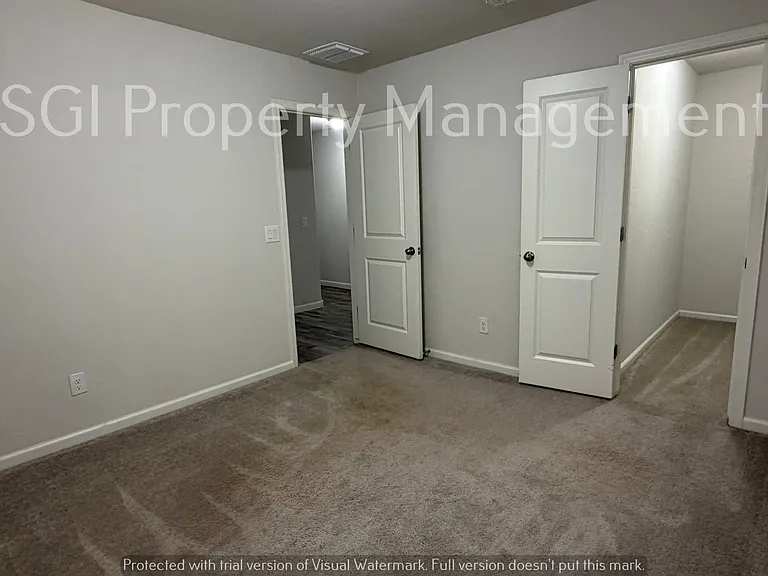 2025 E Velvet Pl — Photo 4