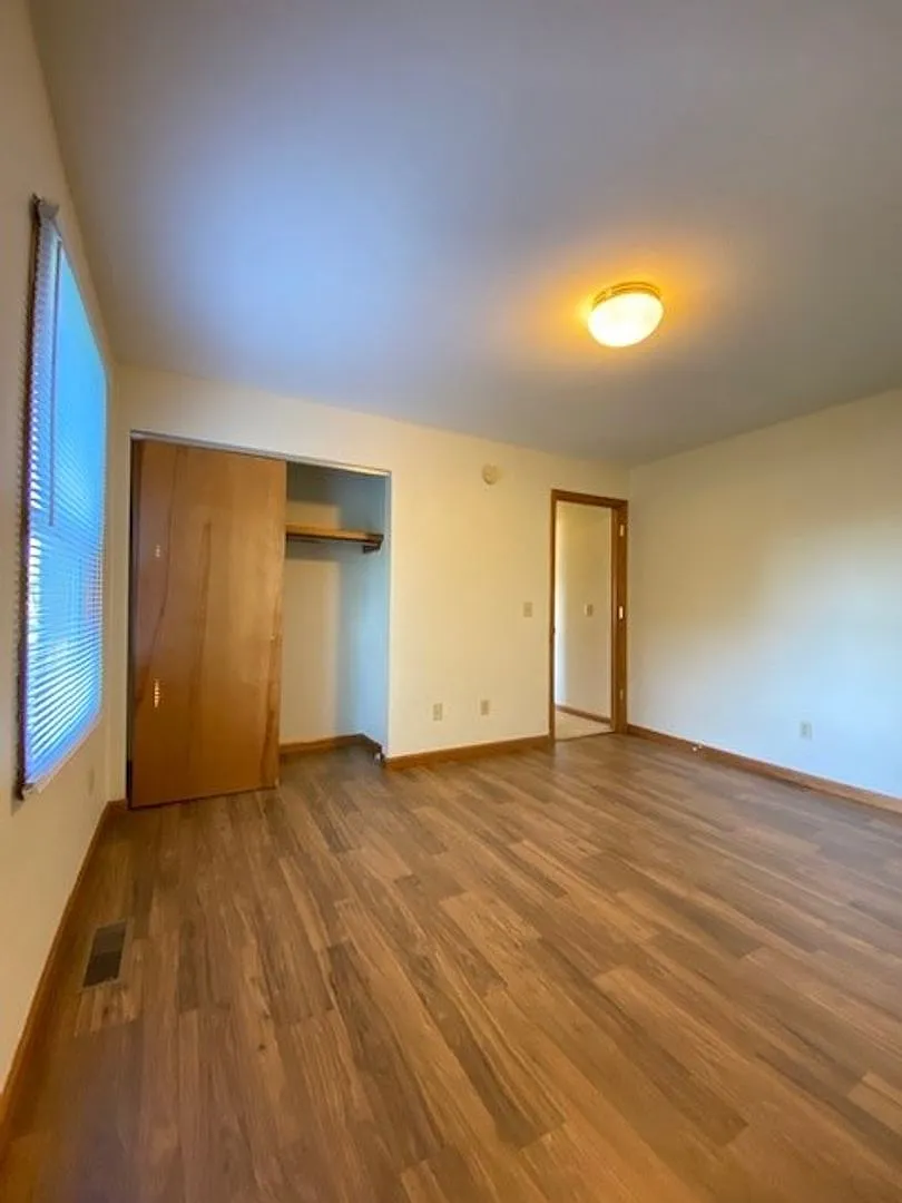 214 Stonewall Court — Photo 2