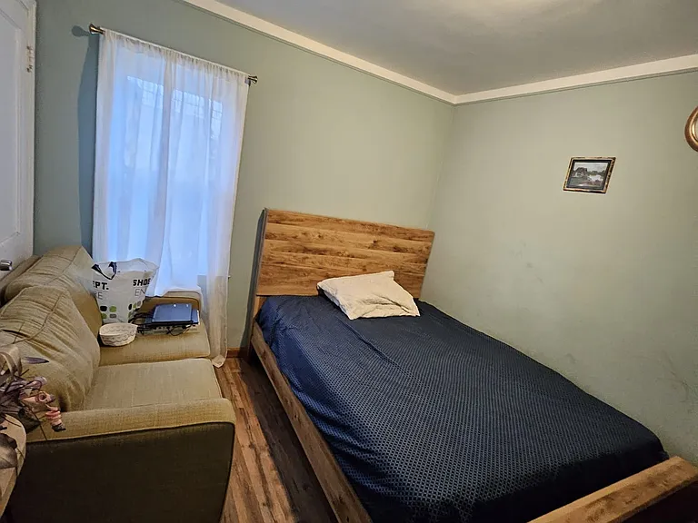 20984 Dexter Blvd — Photo 8