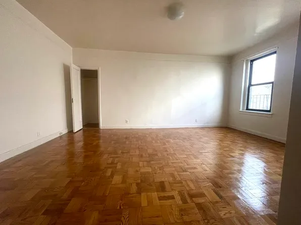 270 Saint Nicholas Avenue image 1 of 5