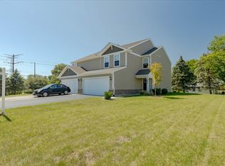 3921 Brickyard Dr, Joliet, IL 60436