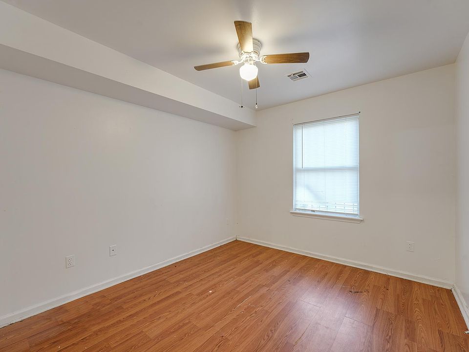 1st image of 63 Hobson St Floor 1