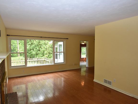 5th image of 1518 Ferndale Blvd