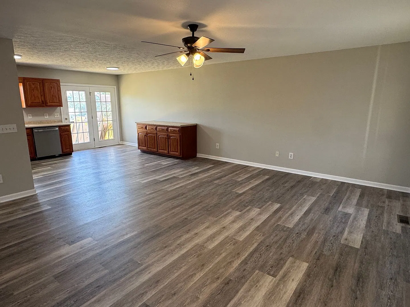 3 Bedroom 2 Bathroom Home Located in Rogersville, TN — Photo 3
