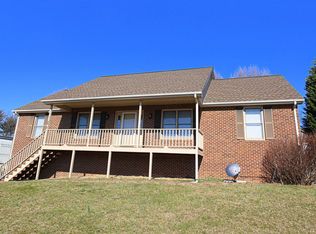 816 Dalewood Ave, Salem, VA 24153