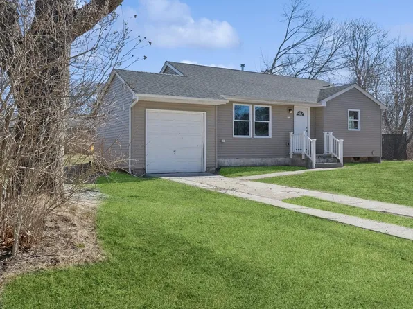 825 Doane Avenue, Bellport, NY 11713