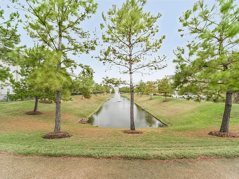 1517 Miles Oaks Pl — Photo 41