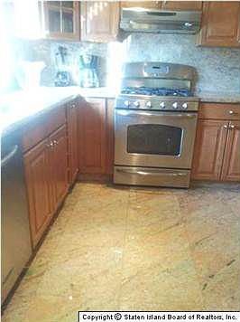 3rd image of 17 Piave Ave