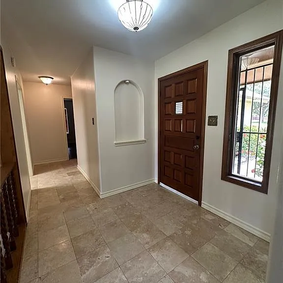 1200 S Gumwood St — Photo 9