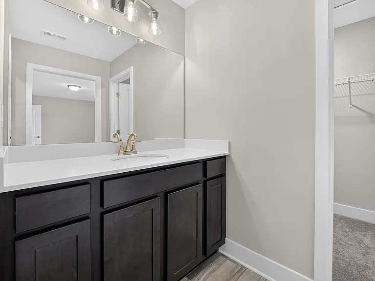 104 Thornberry Rd — Photo 40