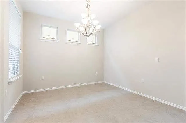 9529 Hunter Ln — Photo 7