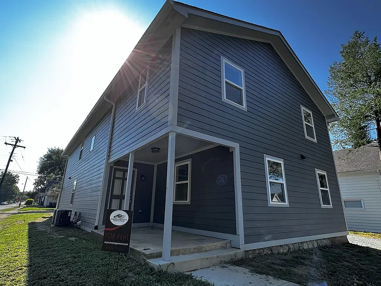 702 Central Ave — Photo 18