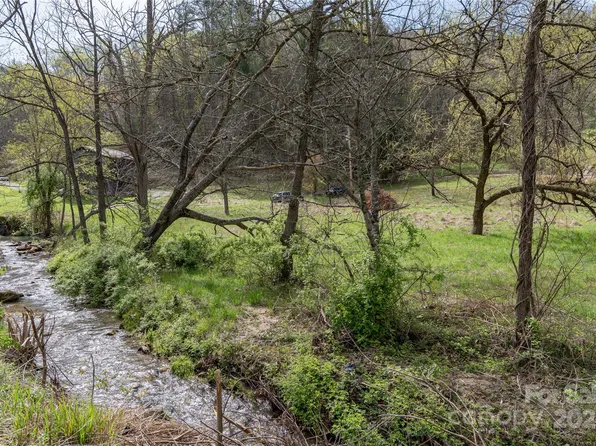 1408 Hamburg Rd, Mars Hill, NC 28754