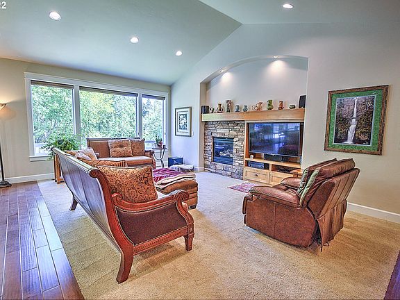 4th image of 4407 SE 169th Ct