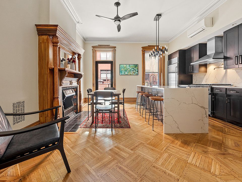 1st image of 811 President St #2