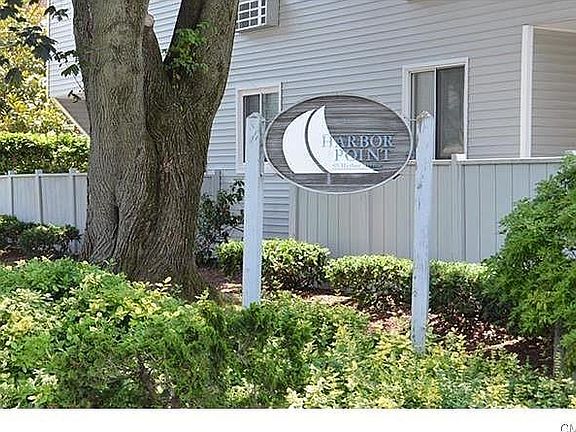 2nd image of 69 Harbor Ave APT B4