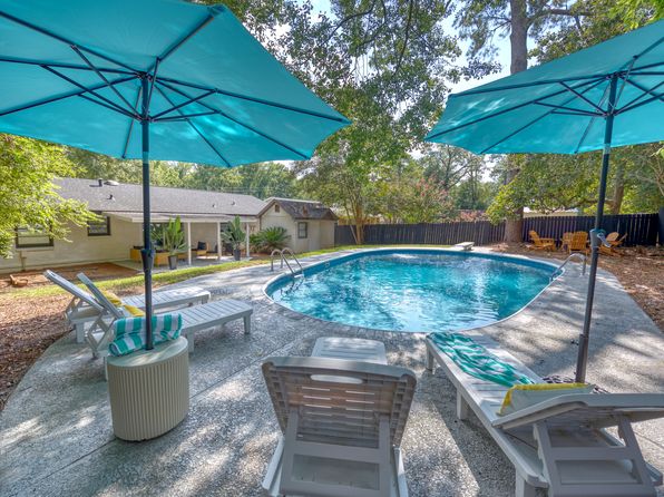 (undisclosed Address)